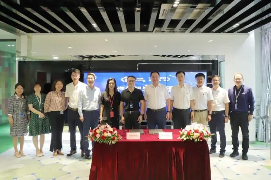 365英国上市公司与中汽创智签订战略合作框架协议 集中优势有助于汽车智能化开展