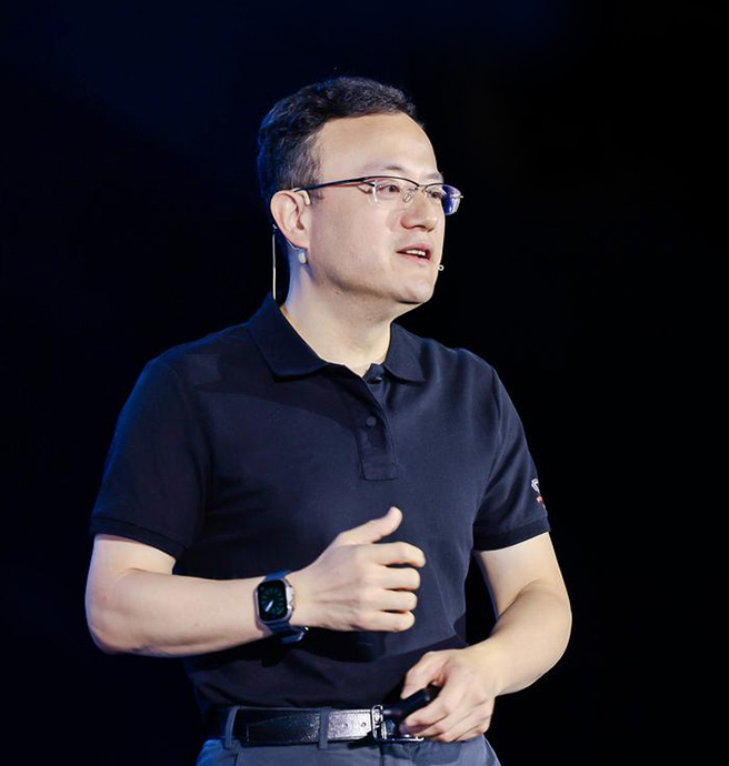 ——  365英国上市公司CEO 程鹏
